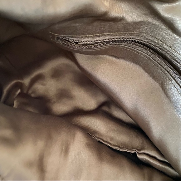 🌺HOST PICK🌺 Sequined/Beaded Handbag - Picture 13 of 13